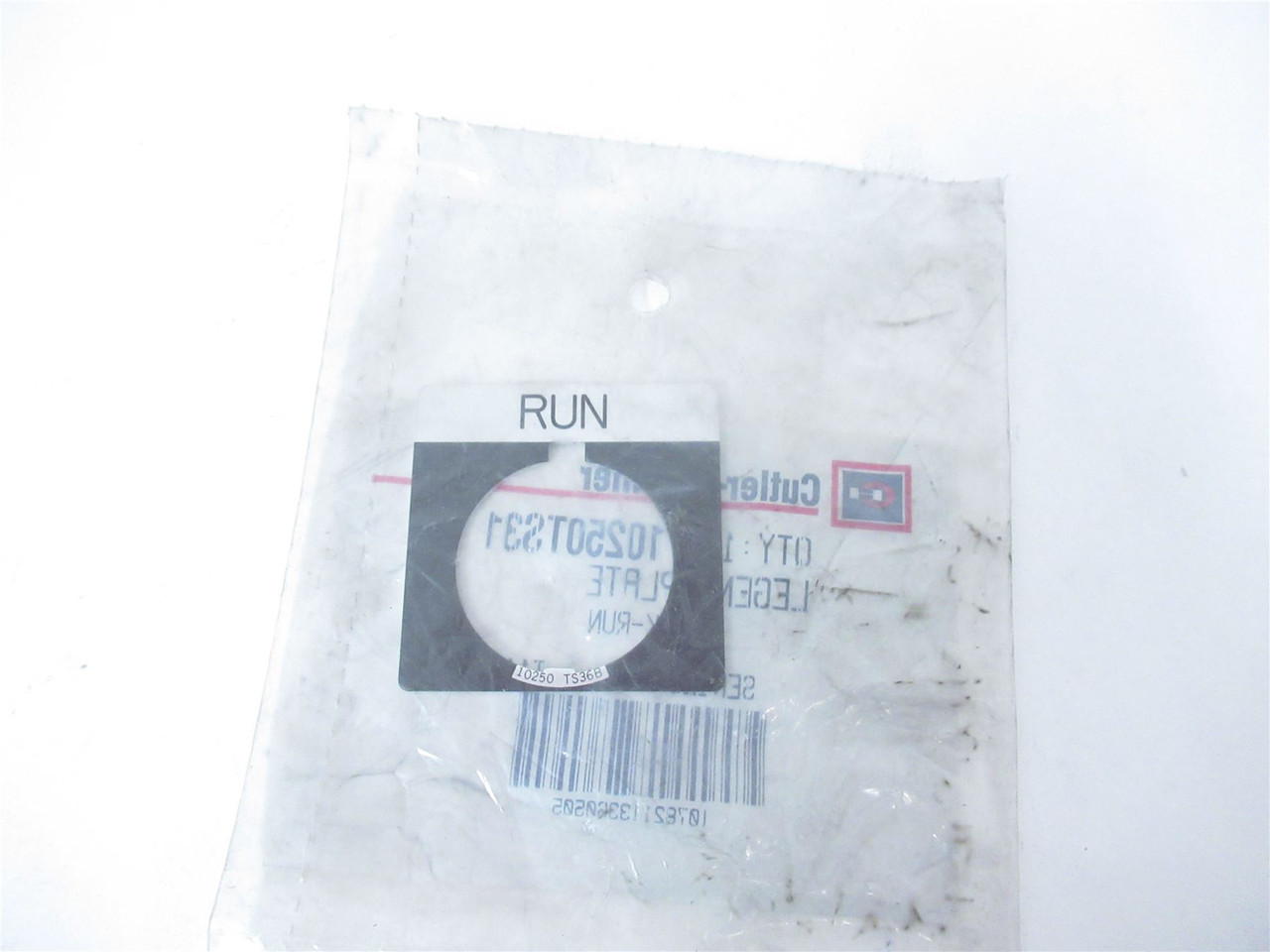 Cutler-Hammer 10250TS31; Legend Plate - Black; "RUN"