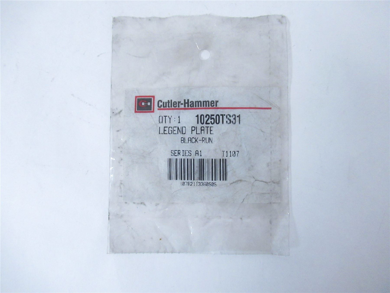 Cutler-Hammer 10250TS31; Legend Plate - Black; "RUN"