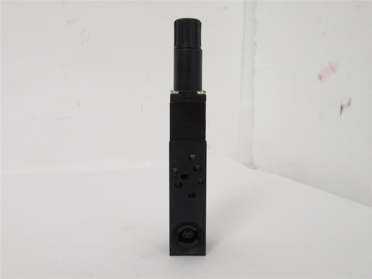 MAC PR45A-AA0A; Plug-In Pressure Regulator