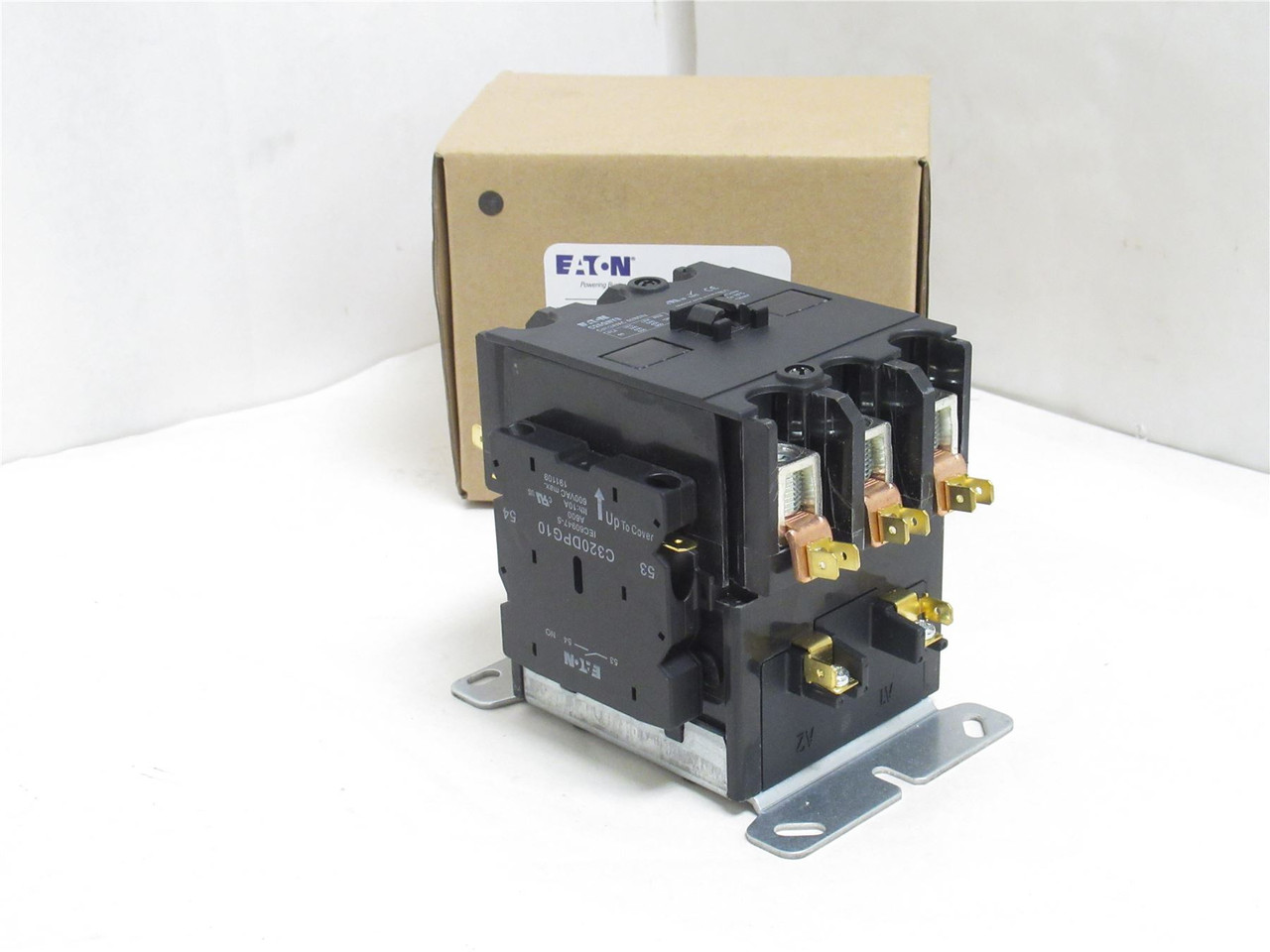 Eaton C25GNY9; Contactor; 90A; 3P; 600VAC; Coil: 24VAC