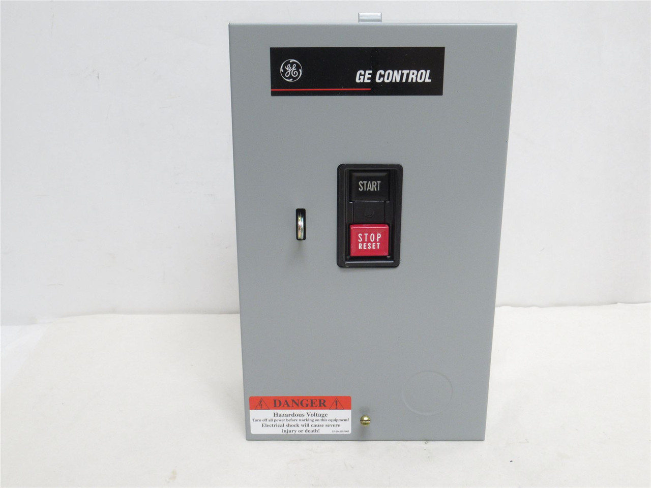 GE CR1062S2AAP2000; Manual Starter 115/240VAC; 2P; 2HP GE CR1062S2AAP2000; Manual Starter 115/240VAC; 2P; 2HP