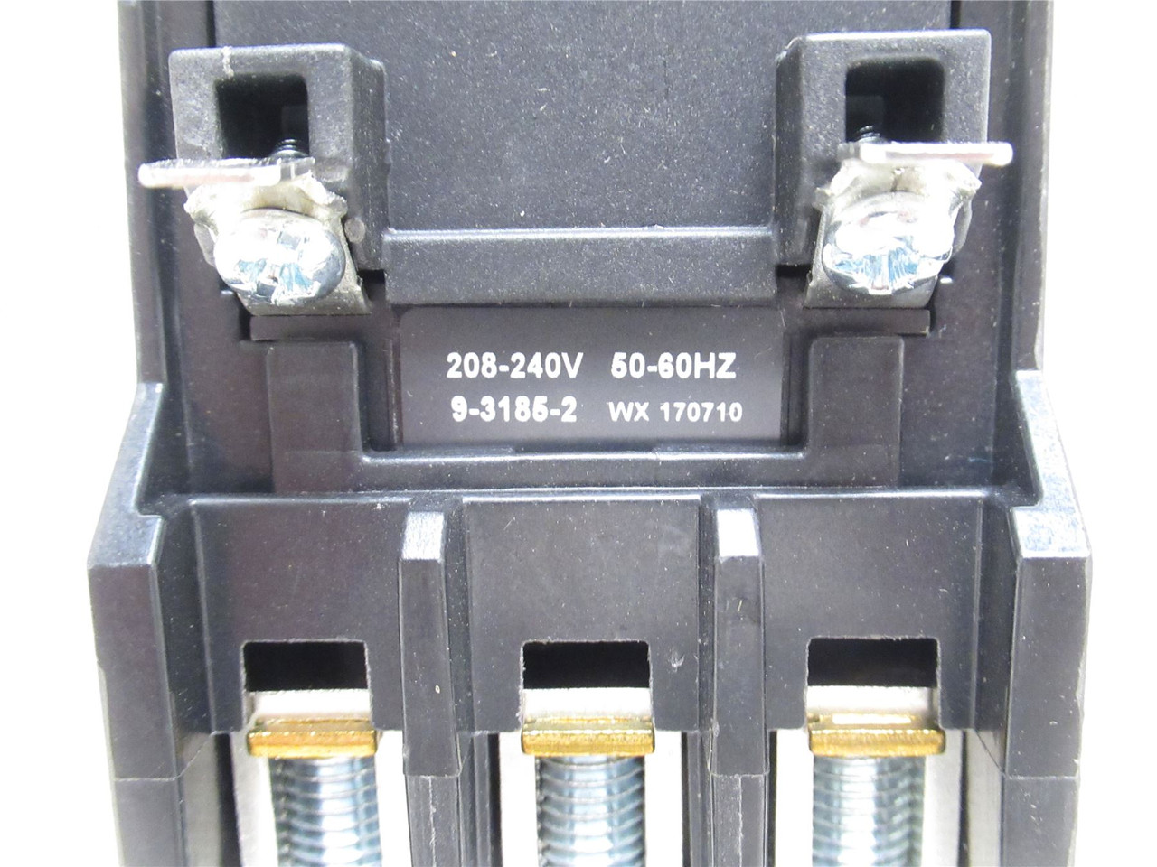 Eaton C25DRE325B-GL ; Contactor 25A 3P 575VAC; Coil: 208-240V Eaton C25DRE325B-GL ; Contactor 25A 3P 575VAC; Coil: 208-240V