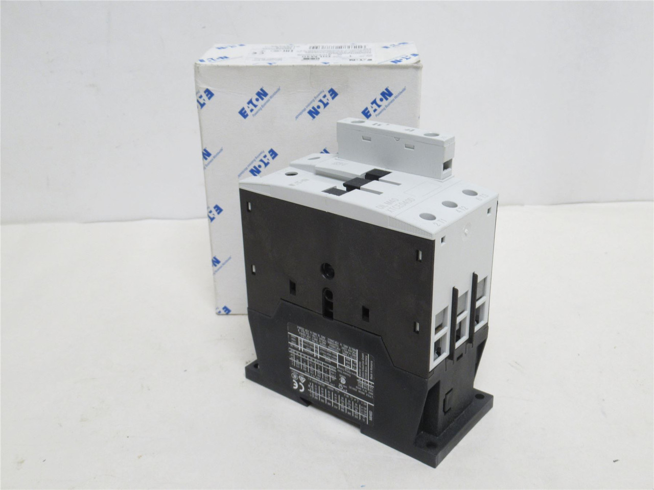 Eaton XTCE040D00B; Contactor; 40A; 3P; 600VAC; Coil: 240VAC Eaton XTCE040D00B; Contactor; 40A; 3P; 600VAC; Coil: 240VAC