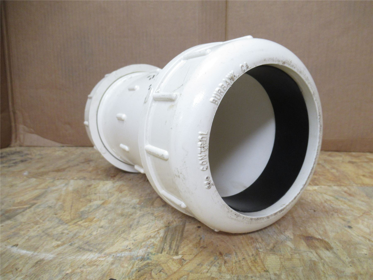 Flo-Control 110-40; Compression Coupling; Size 4"; PVC Sch: 40