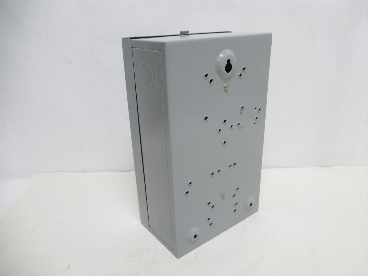 GE CR1062R2AAT2000; Enclosed Manual Start; 2P; 600VAC GE CR1062R2AAT2000; Enclosed Manual Start; 2P; 600VAC