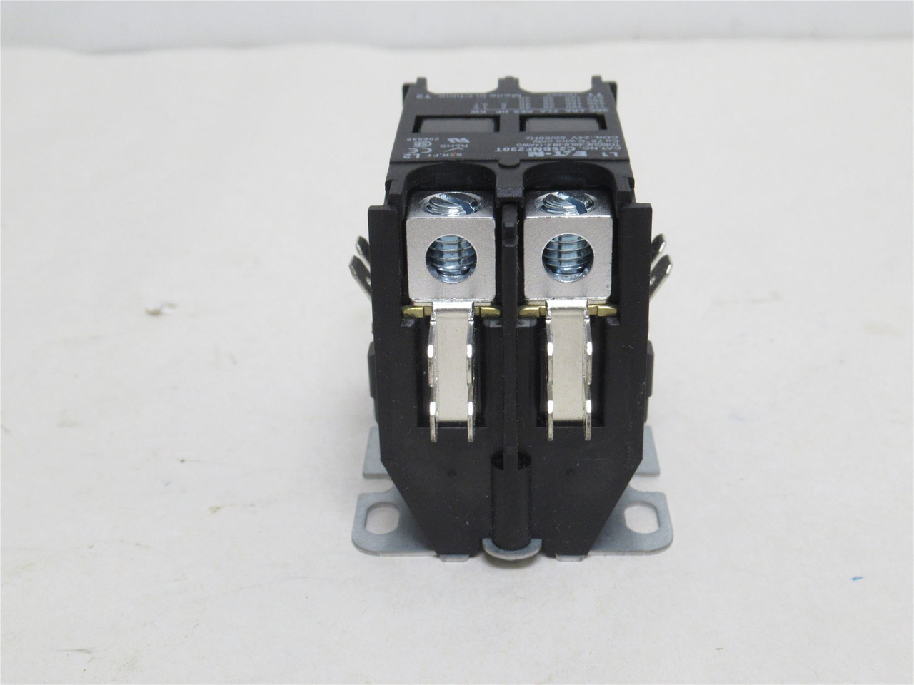 Eaton C25BNF230T; Contactor; 30A; 2P; 600VAC; Coil: 24VAC Eaton C25BNF230T; Contactor; 30A; 2P; 600VAC; Coil: 24VAC
