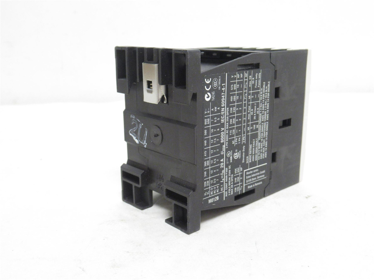 Eaton XTCE012B10L; Contactor 3P; 12A; 600VAC; Coil: 440VAC Eaton XTCE012B10L; Contactor 3P; 12A; 600VAC; Coil: 440VAC