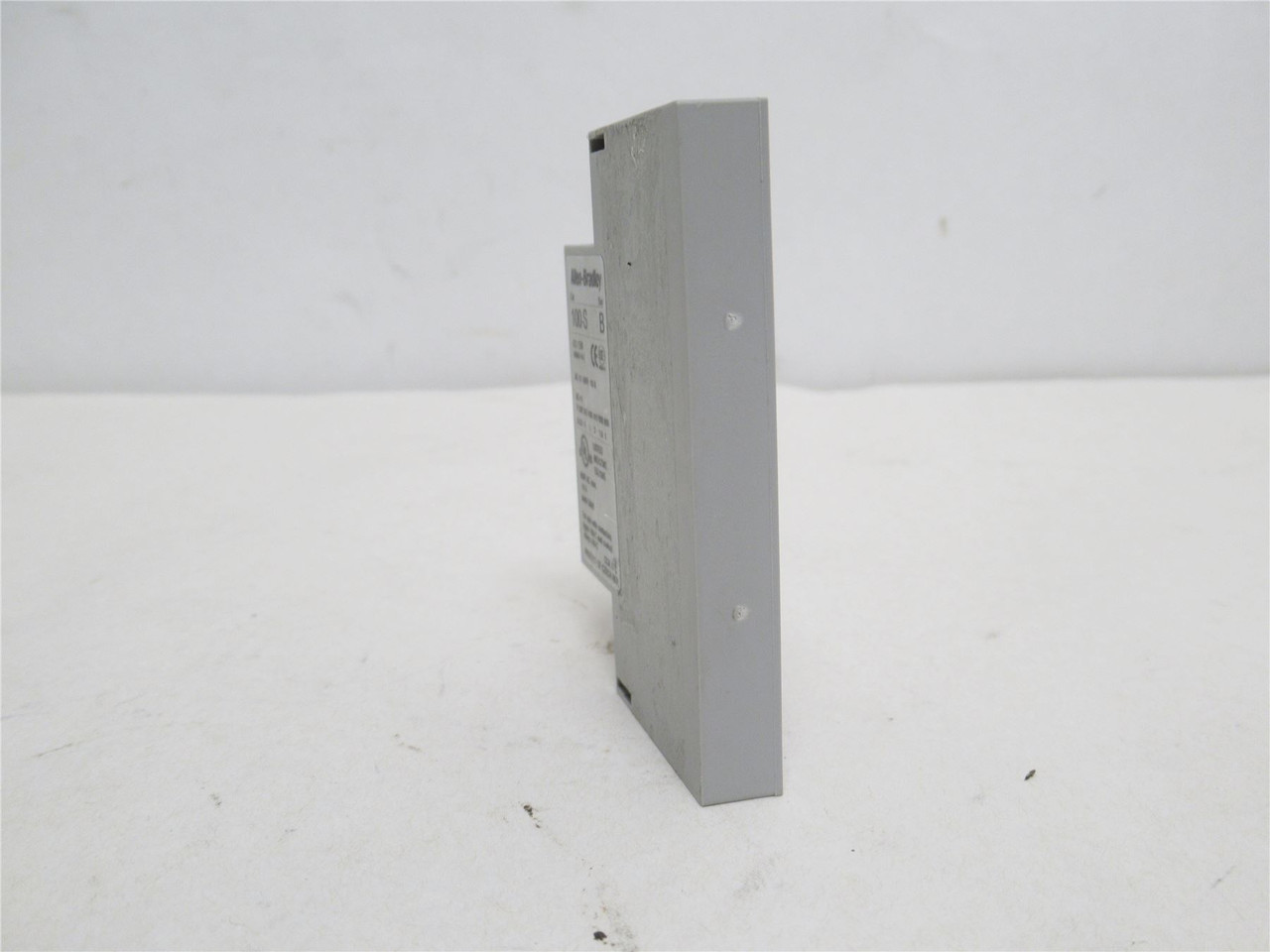 Allen-Bradley 100-SB; Side Mount Aux Contact 10A; 690VAC Allen-Bradley 100-SB; Side Mount Aux Contact 10A; 690VAC