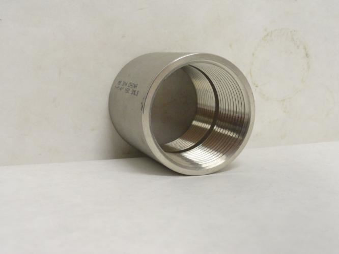 Industry-Std 1LRZ2; Pipe Coupler; SS-304; 1-1/4FNPT; Class: 150