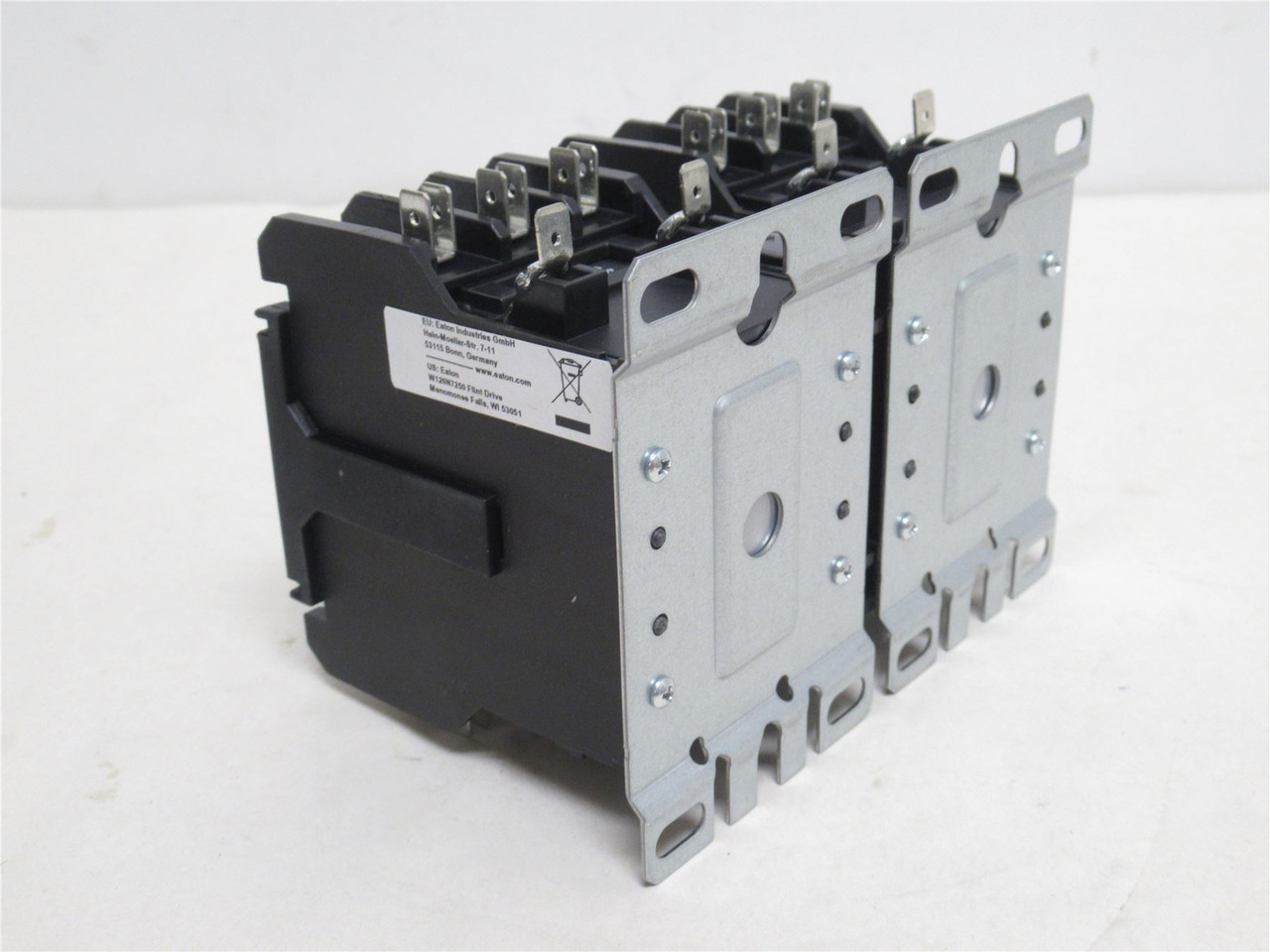 Eaton C65DND325C; Reversing Contactor 25A 3P 600VAC Coil 480V Eaton C65DND325C; Reversing Contactor 25A 3P 600VAC Coil 480V