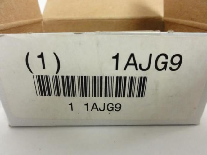 Parker 3-1/4PLPHBF4-B; Pk-10; Male Connector; 3/16"