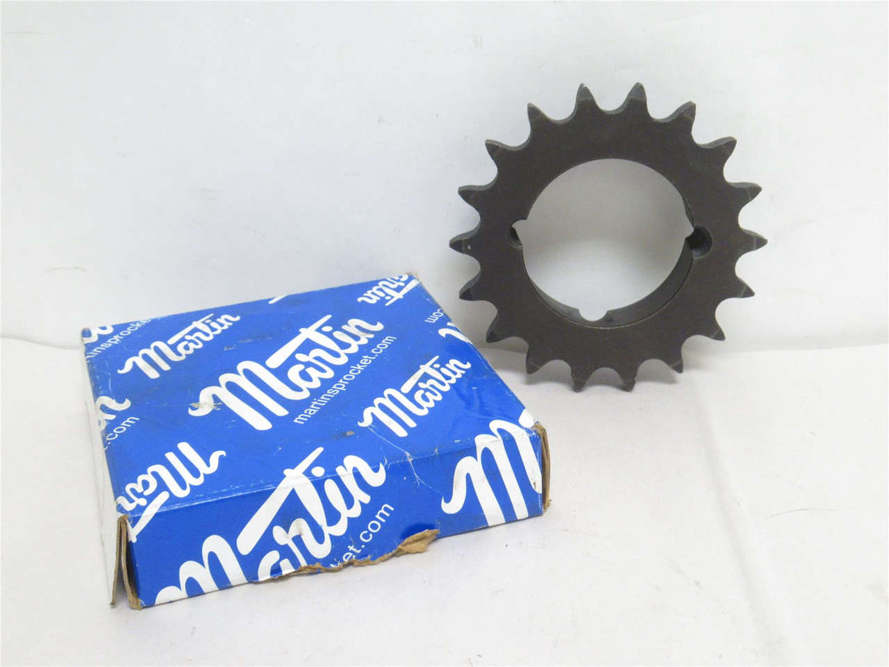 Martin 50BTB18 1610; Bushed Sprocket #50; 18 Teeth