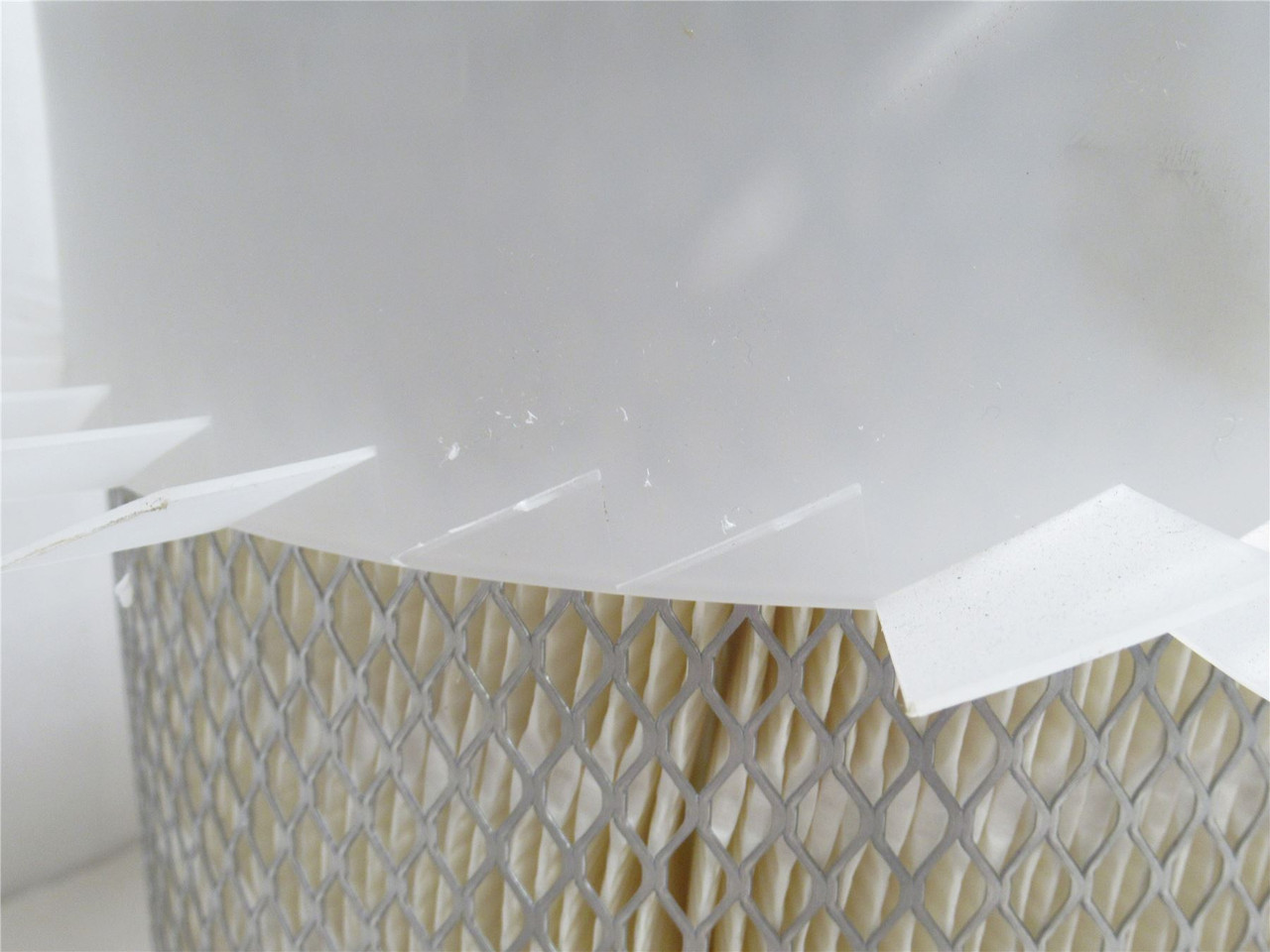 US Petroleum 77030; Air Filter 4-3/4"ID; MISSING 2 FINS