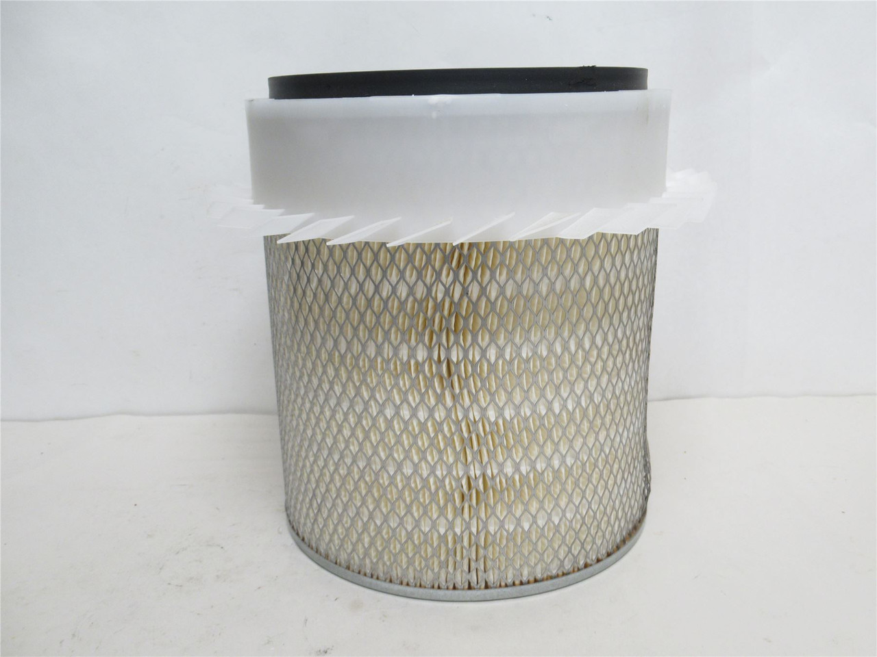 US Petroleum 77030; Air Filter 4-3/4"ID; MISSING 2 FINS
