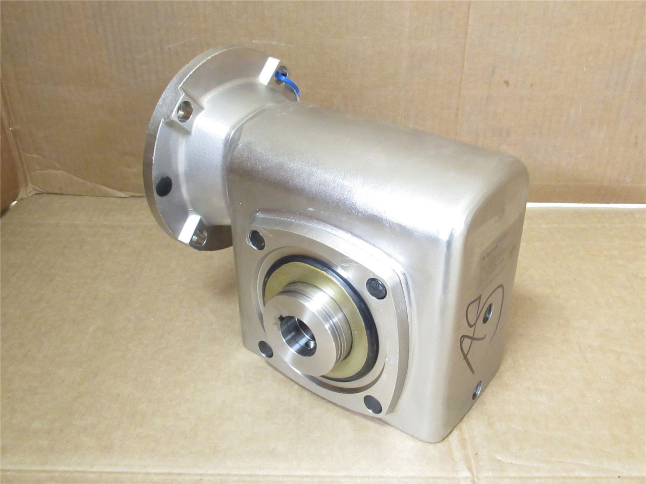 Boston Gear SSHF726-15KC-B5-HS6-P20; Gear Reducer; 15:1 Ratio