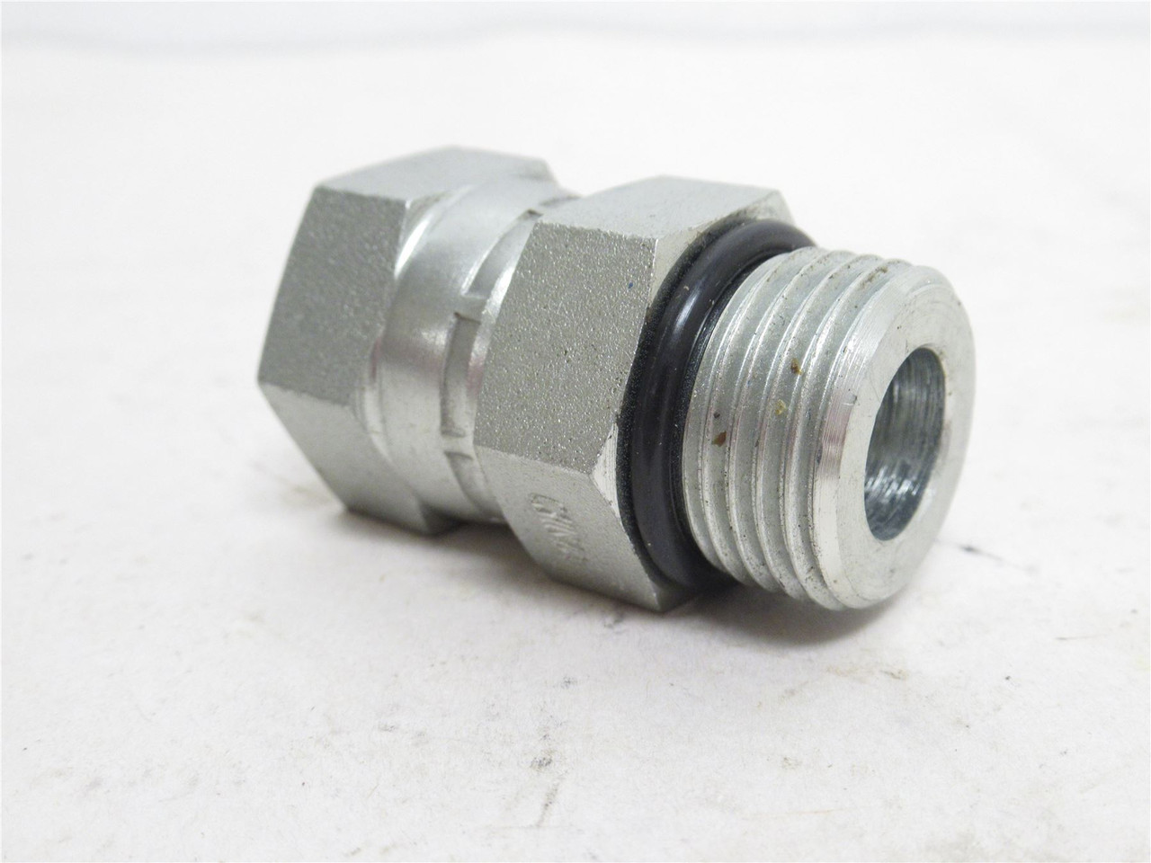 Parker 0507-10-8; Pipe Swivel Straight; 5/8 BOSS x 1/2 NPT