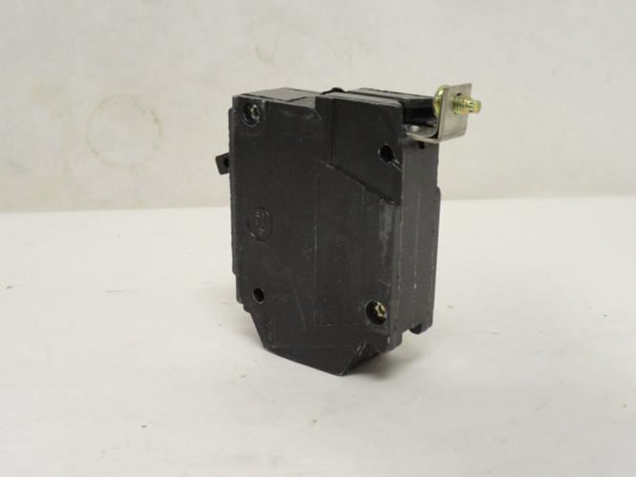 GE THQB115; Bolt On Circuit Breaker; 15A; 1P; 120/240VAC