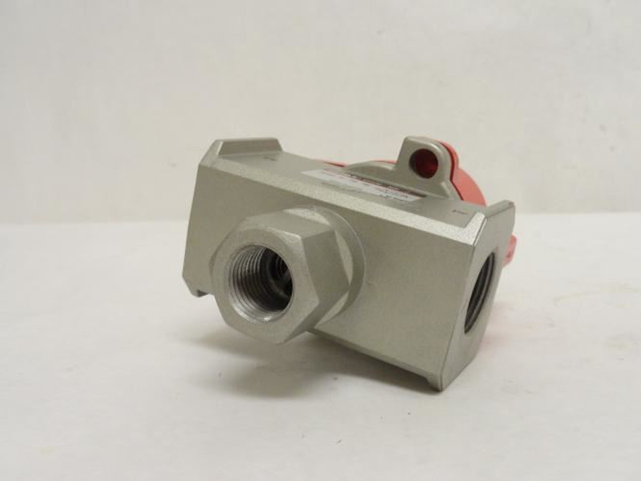 SMC VHS50-N06-Z; Lockout Hand Valve; 3-Port; 3/4FNPT