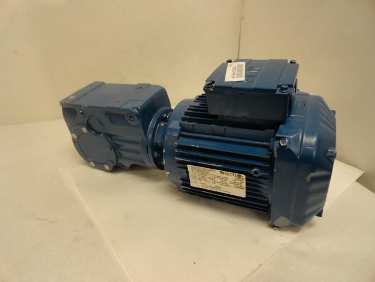 SEW KF37 DRN90S4/DH; Gearmotor 1.1Kw; 380-400V; 1762/221Rpm; 3Ph
