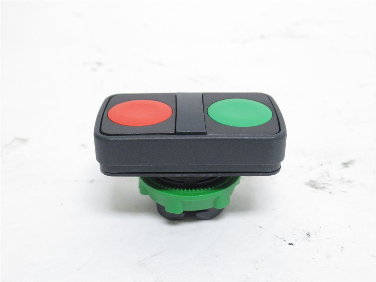 Schneider ZB5AA7340; Non-Illuminated Multi-Head Operator