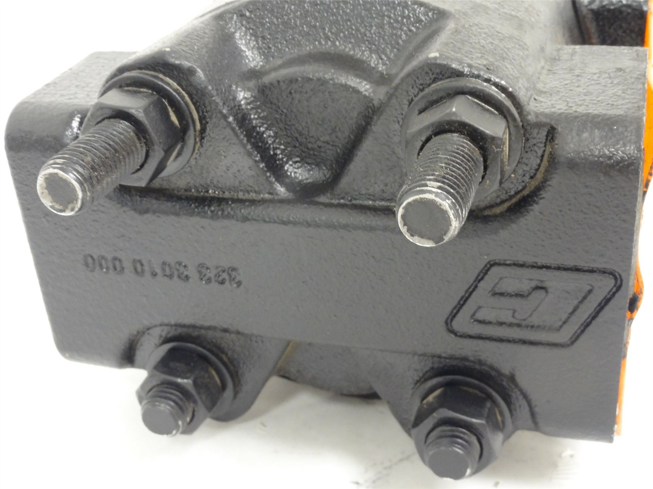 Parker 3239120508; Hydraulic Motor; Shaft 1.23"OD x 2.41"L