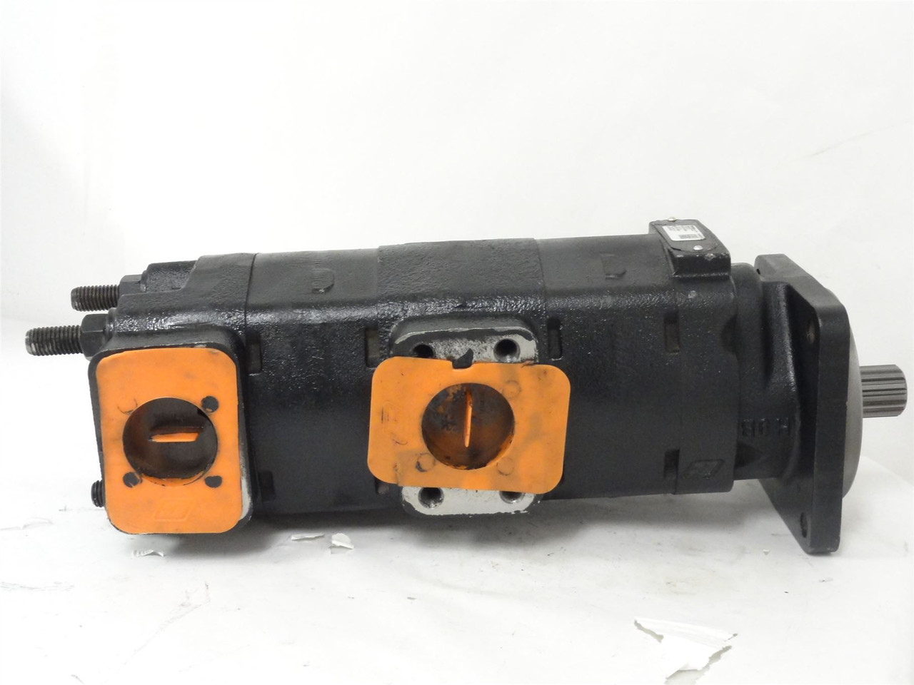 Parker 3239120508; Hydraulic Motor; Shaft 1.23"OD x 2.41"L