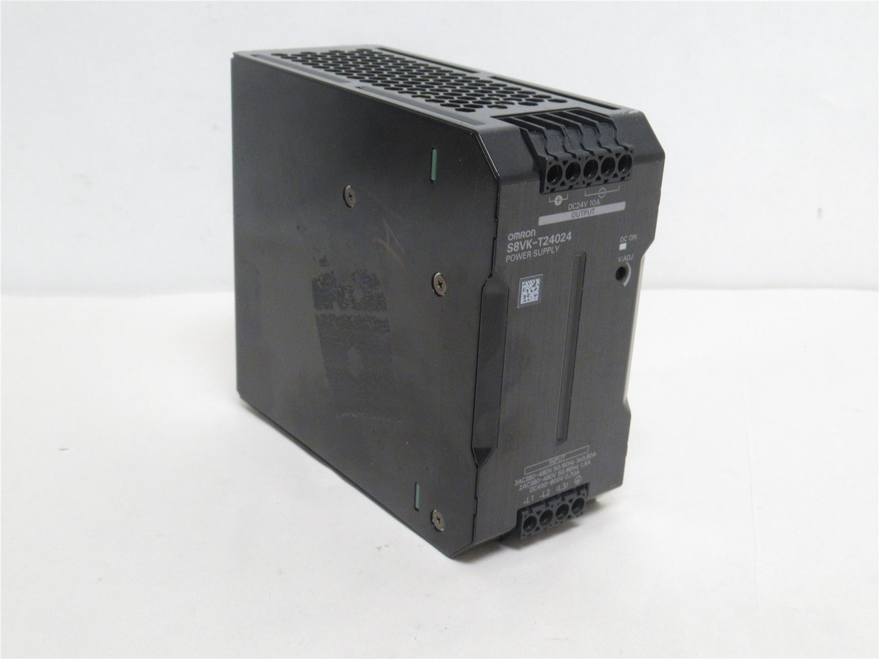 Omron S8VK-T24024; Power Supply 380-480VAC In; 24VDC; 10A Out