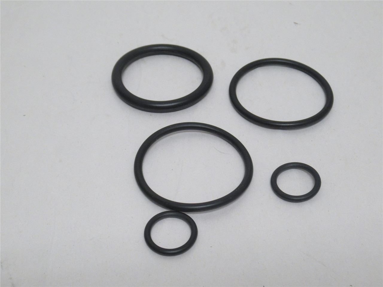 Cozzini 05-001-0126; Lot-2; Air Cylinder Seal Kit; Size: 2"