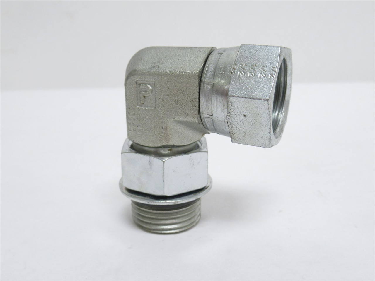 Parker 221984; Pipe Swivel 90Deg; 5/8 BOSS x 1/2NPT Swivel