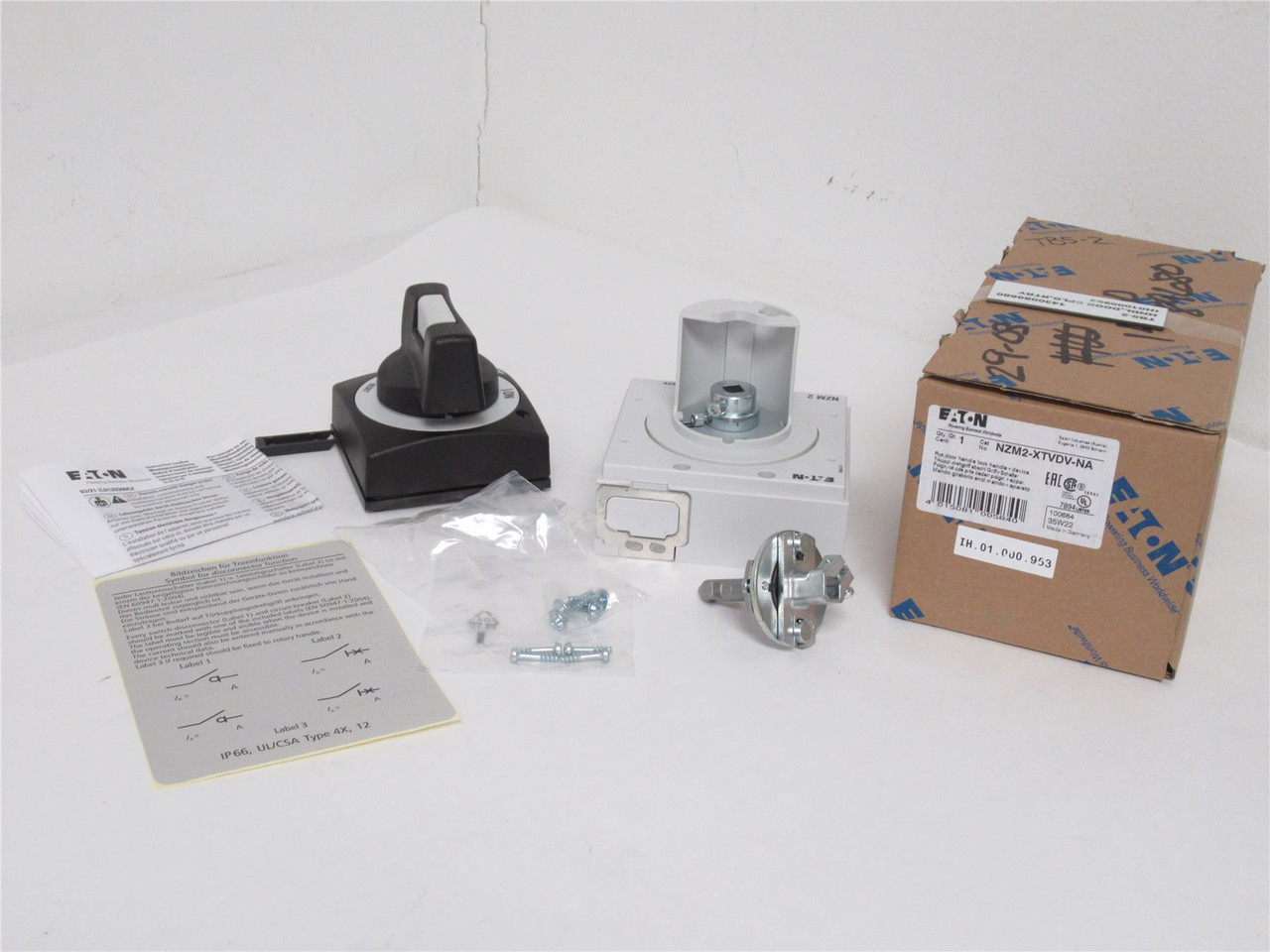 Eaton NZM2-XTVDV-NA; Rotary Door Handle; NZM2