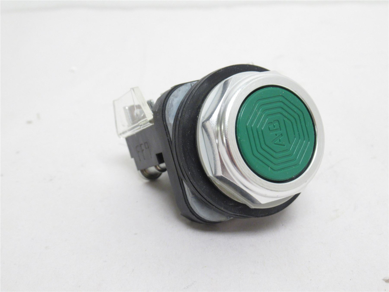 Allen-Bradley 800T-A1A; Push Button; MOM-Contact; 1-NO; 1-NC