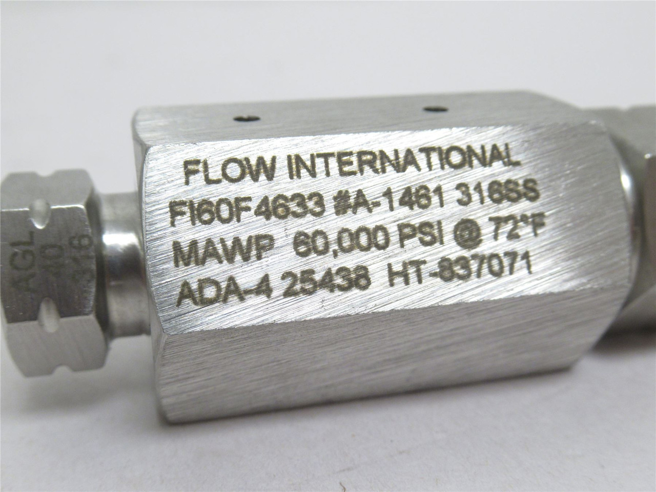 Flow Intl 60F4633; Reducing Coupler; 3/8" x 1/4" Tube Size