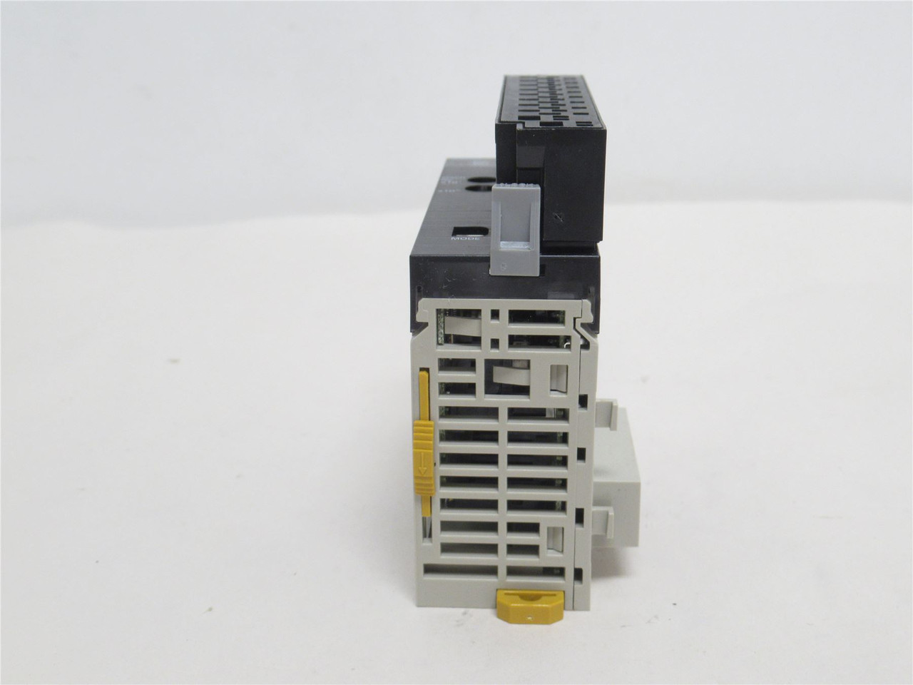 Omron CJ1W-DA021(SL); Output Module 24VDC; 2-Point; Analog