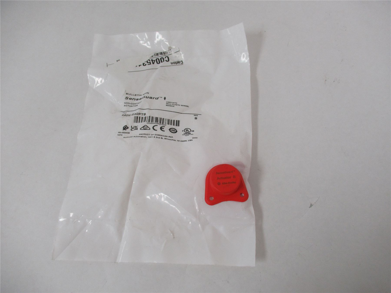 Allen-Bradley 440N-Z30PTB; Magnetic Actuator Switch 30 mm