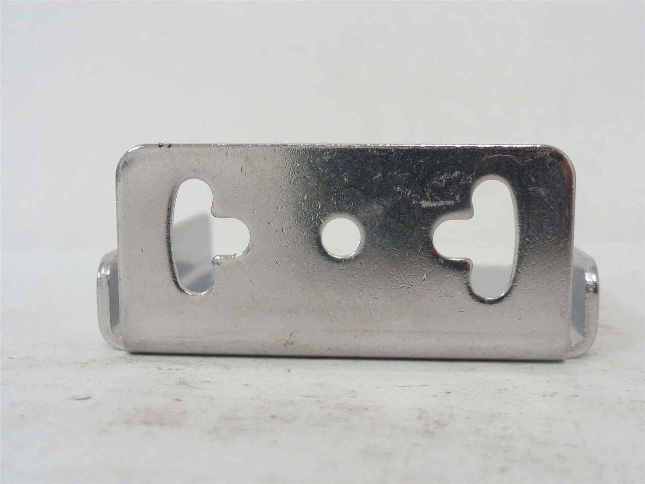 Banner RMB50; Bracket Assembly for Reflector; No Hardware