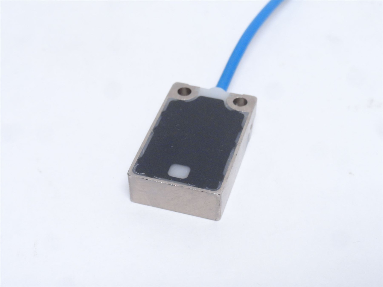 Turck BI5-Q08-Y1X7M; Prox Sensor; 10-30VDC; 30' Wire