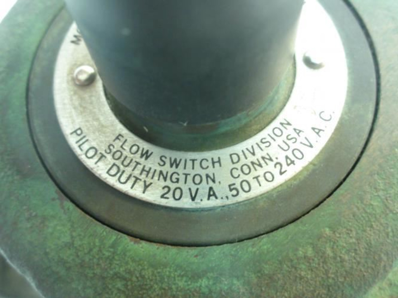 Thomas Products 18184; Liquid Flow Switch; 1-1/2" FNPT; 3 GPM