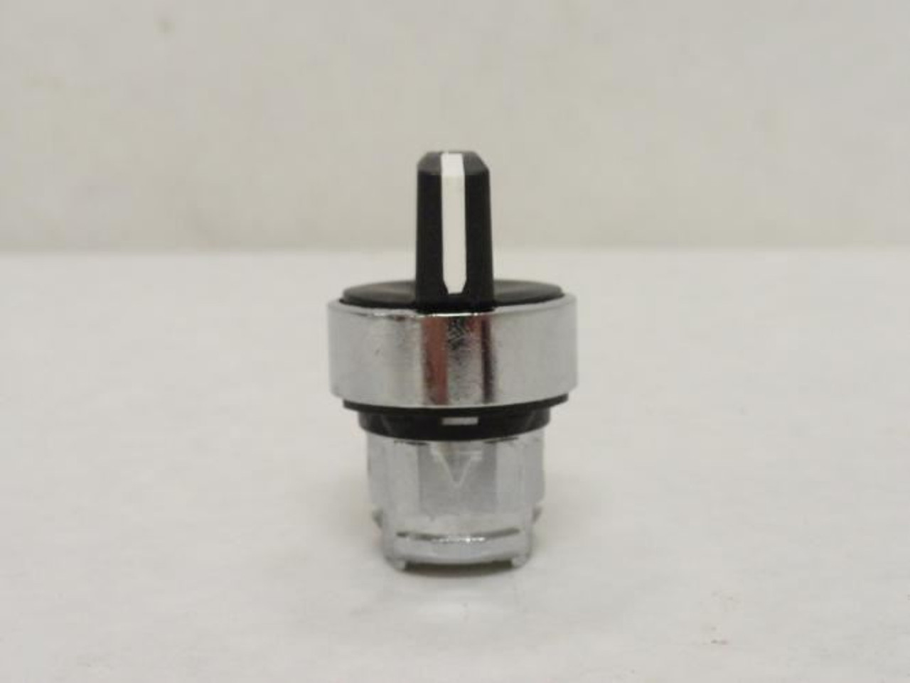 Schneider ZB4BD3; Selector Switch; 3-Pos; 22mm Mount Diameter