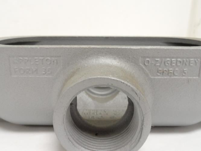 Appleton X125-M; Conduit Body; 1-1/4NPT; Form 35; Malleable Iron
