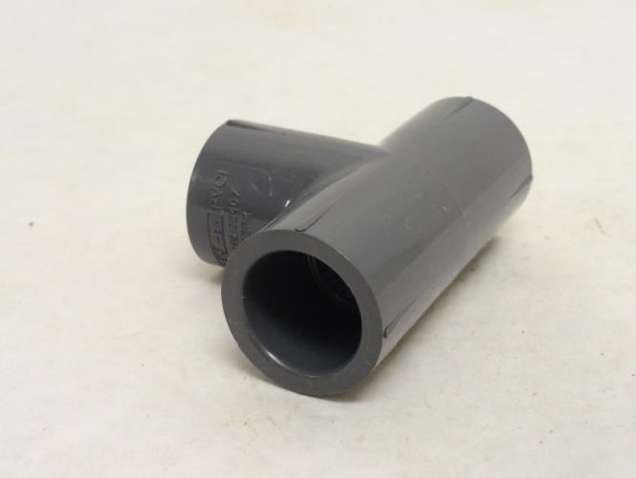 Spears 801-005; Lot-3; Sch: 80 CPVC Tees; 1/2" Socket