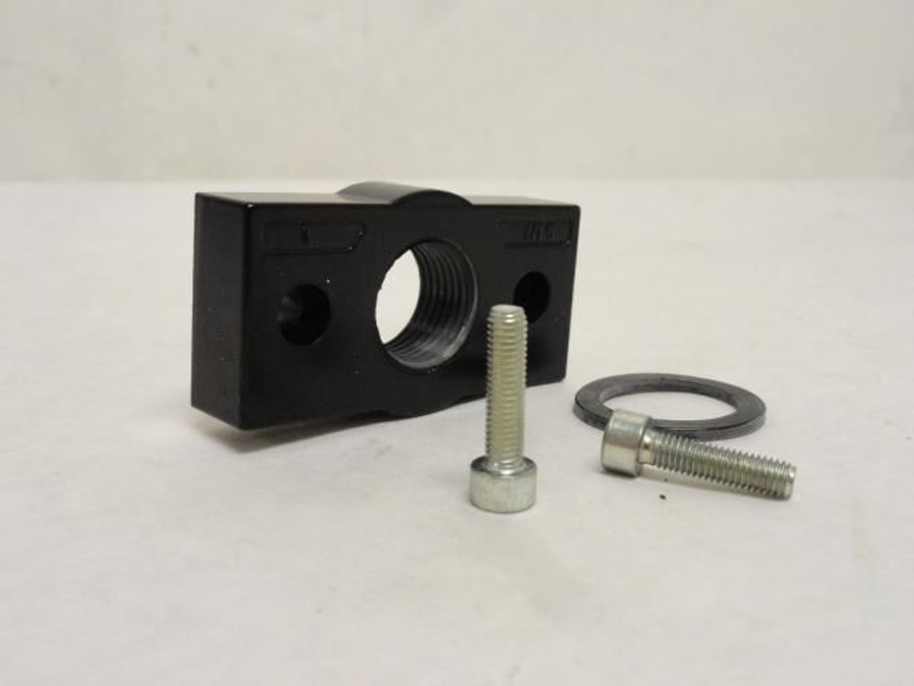 Festo PBL-1/2-D-MAXI-L; Subbase; 1/2 FNPT; Series: D MAXI