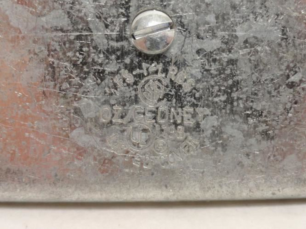 Oz FS-I-LRCS; Lot-2; Galvanized Cover Plate; 1-Gang; 1-5/8"ID