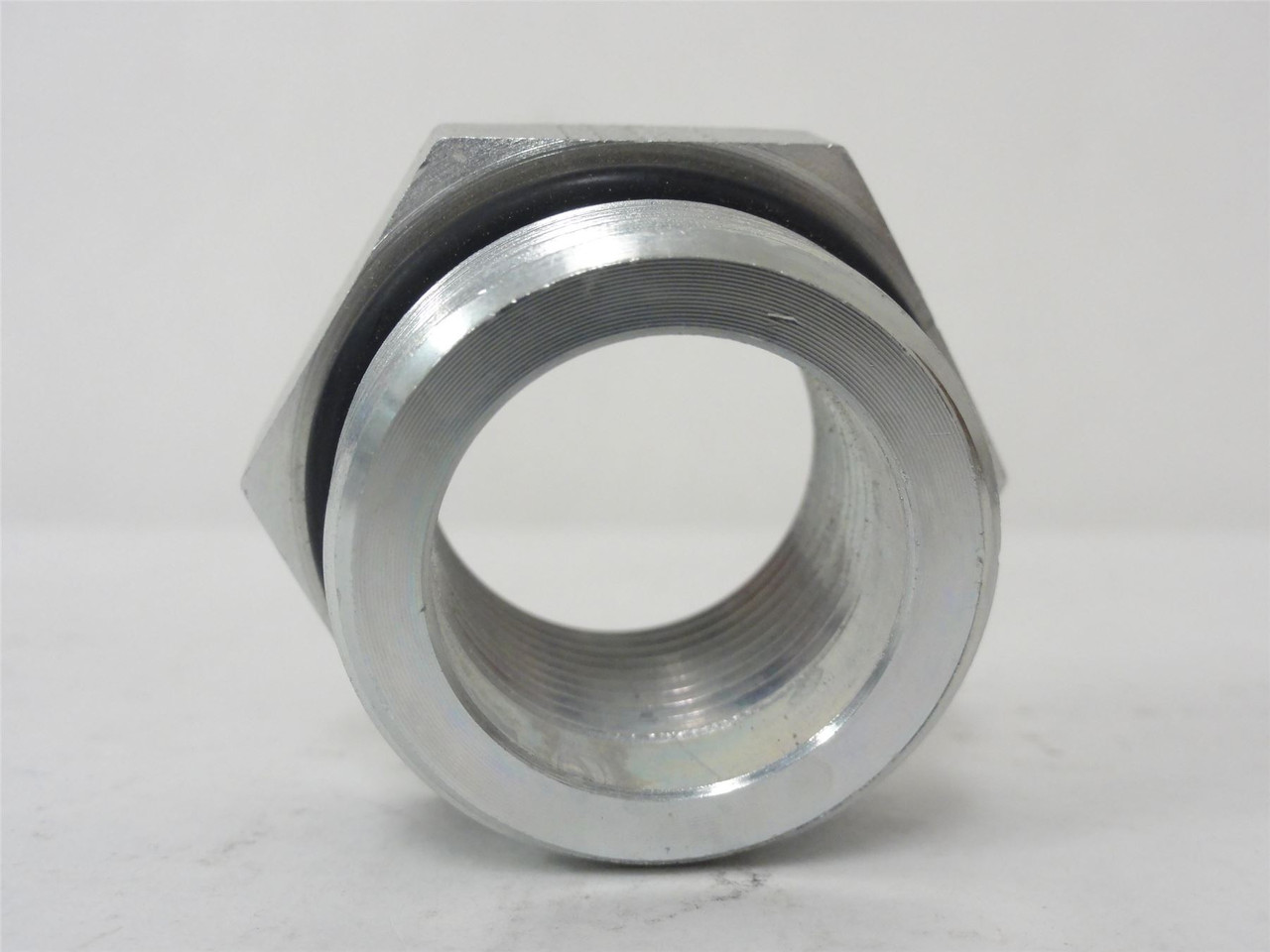 Eaton 2216-12-16S; Hydraulic Adapter; 1" ORB; 3/4" NPTF