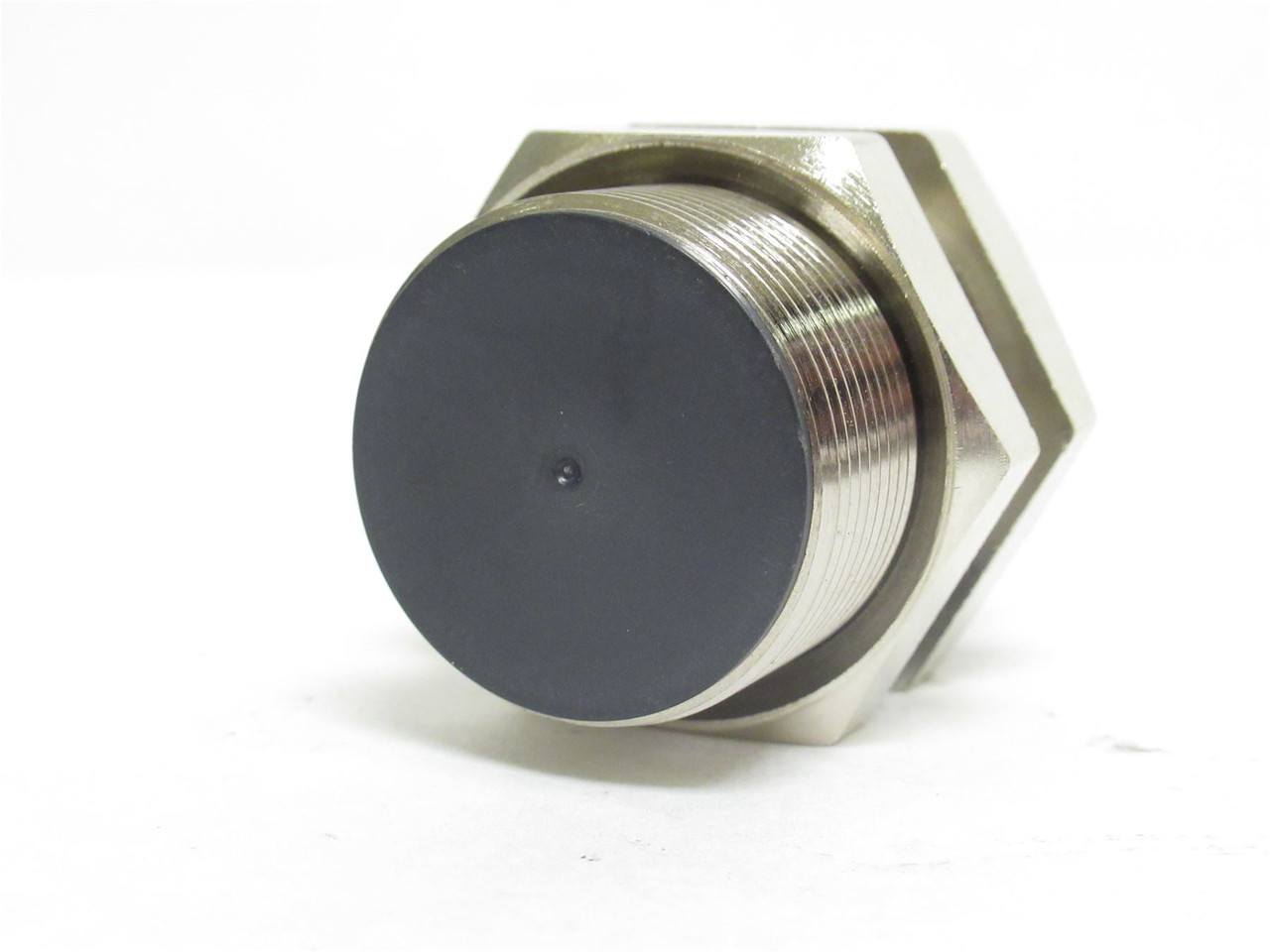 Omron E2A3-M30KS20-M1-B1; Proximity Sensor 12-24VDC