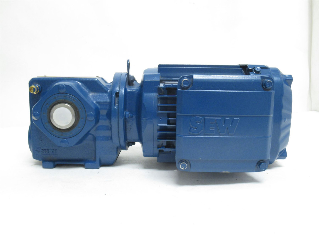 SEW SA37DRN80MK4/DH; AC Gearmotor 13:1 Ratio; 3/4HP; 230/460V