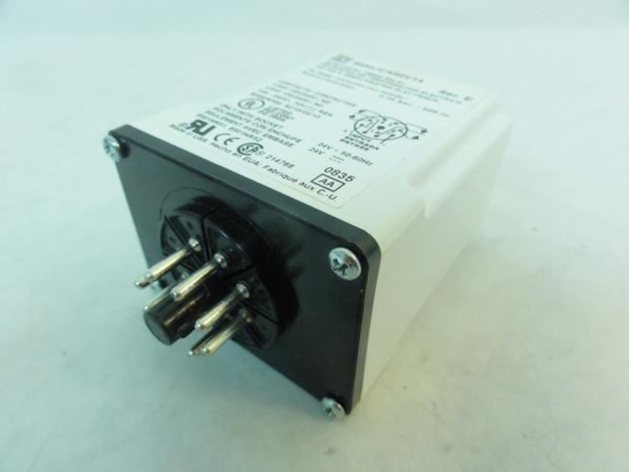 Square D 9050JCK60V14; Plug-In Timer; 0.05sec - 999hrs; 24VAC/DC