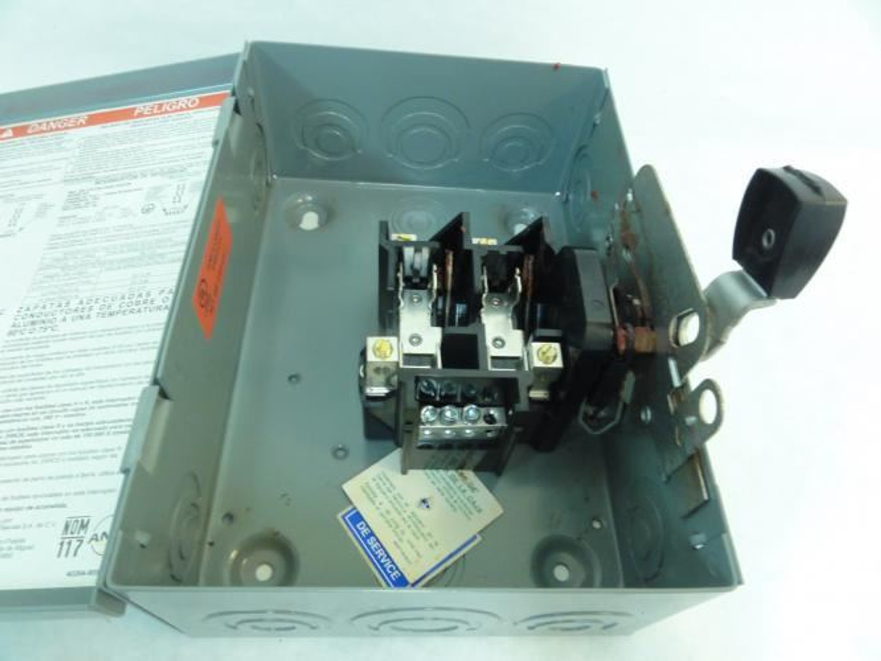 Square D D221N; Fusible Switch; 30A; 240VAC; 2P; NEMA1