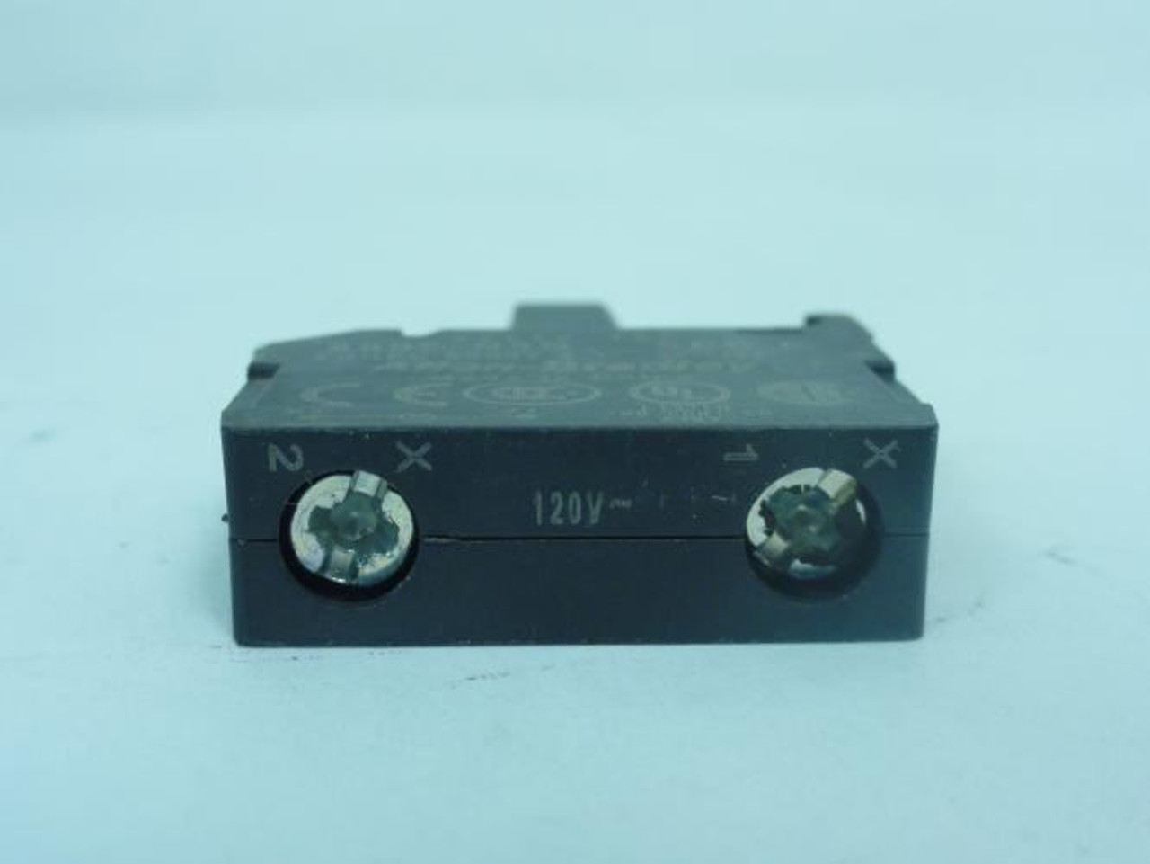 Allen-Bradley 800F-N5G; Light Module; Green LED; 120V; 7mA