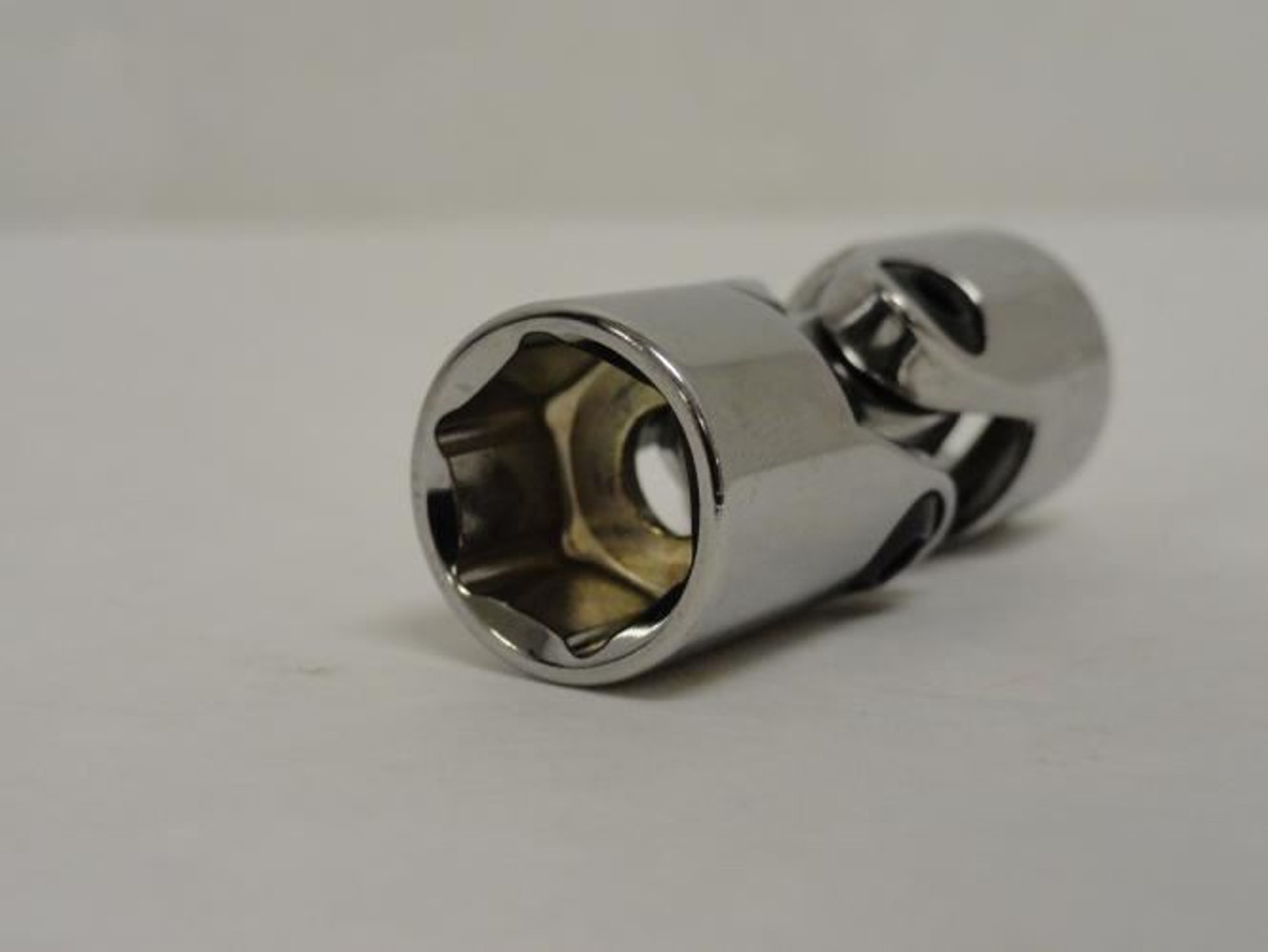 Westward 1EZZ2; 1/2" Chrome Vanadium Socket W/3/8" Drive
