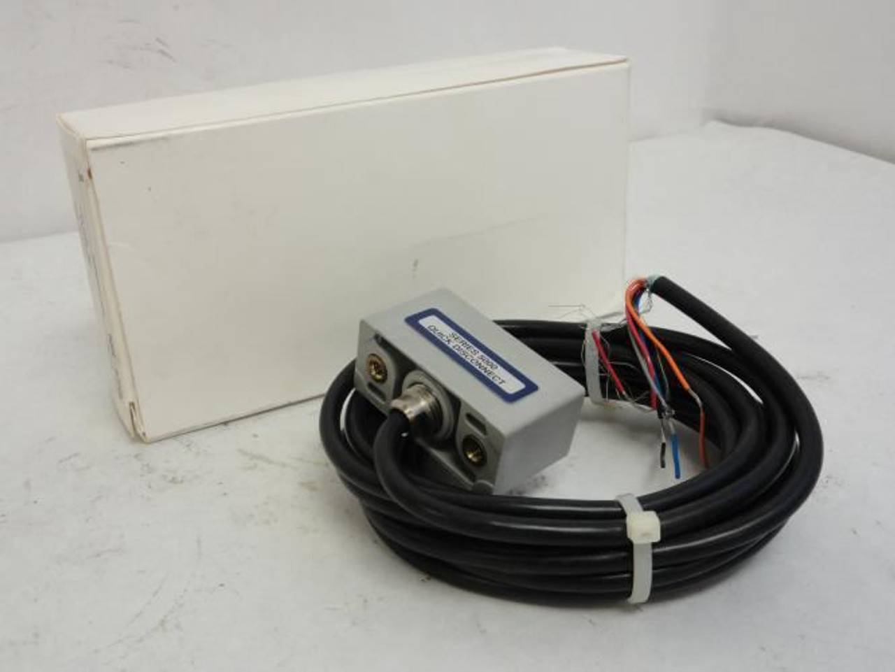 Allen-Bradley 42DCB-5000; Photoelectric Power Base; Blue Line